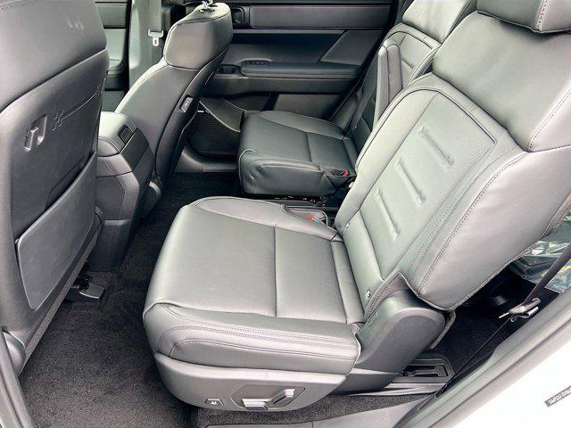 new 2025 Hyundai Santa Fe car, priced at $49,902