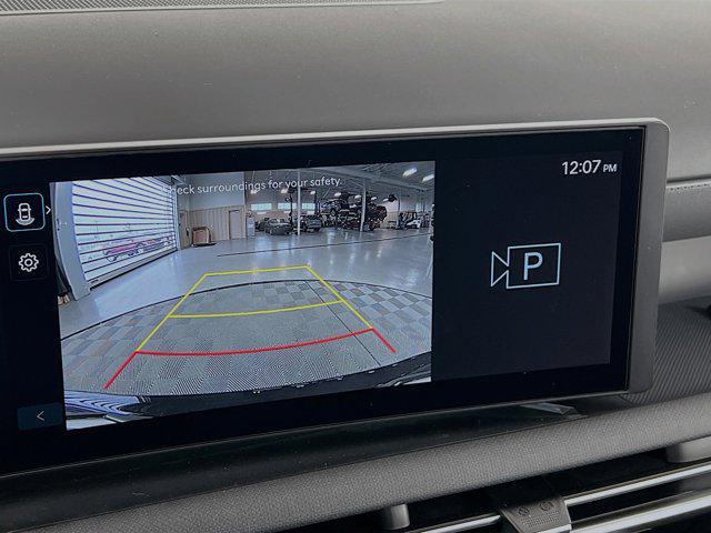 new 2025 Hyundai TUCSON Hybrid car, priced at $37,639