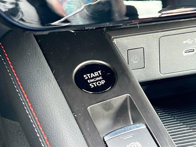new 2025 Nissan Kicks car, priced at $27,426