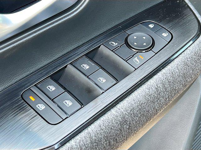 new 2025 Nissan Kicks car, priced at $23,304