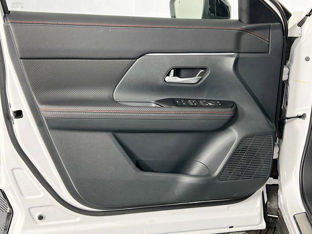 new 2025 Nissan Kicks car, priced at $29,646