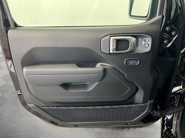 new 2025 Jeep Wrangler car, priced at $44,088