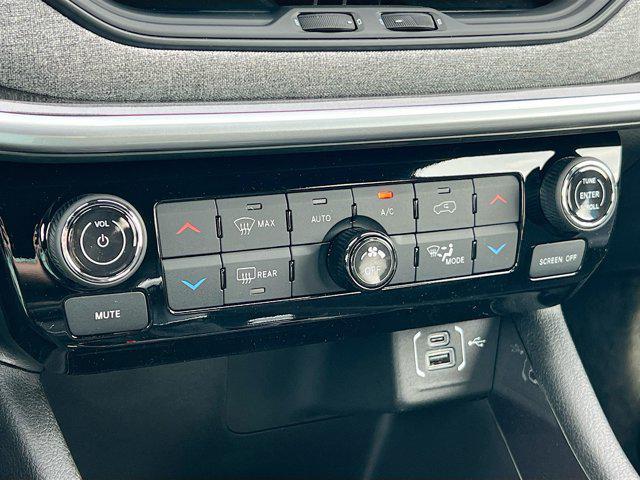 new 2025 Jeep Compass car, priced at $31,738