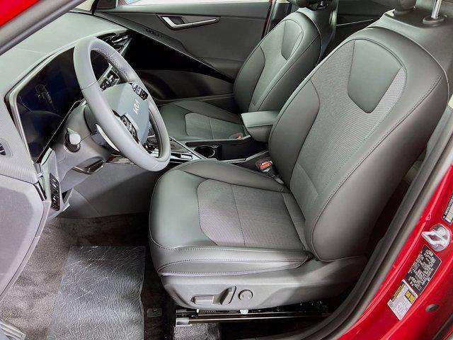 new 2025 Kia Niro car, priced at $30,699