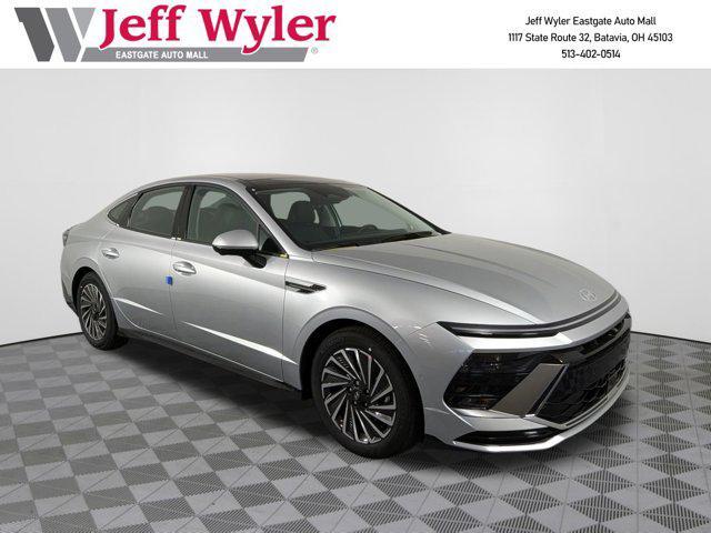 new 2025 Hyundai Sonata Hybrid car, priced at $38,467