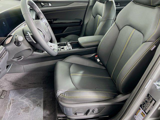 new 2025 Kia K5 car, priced at $38,553