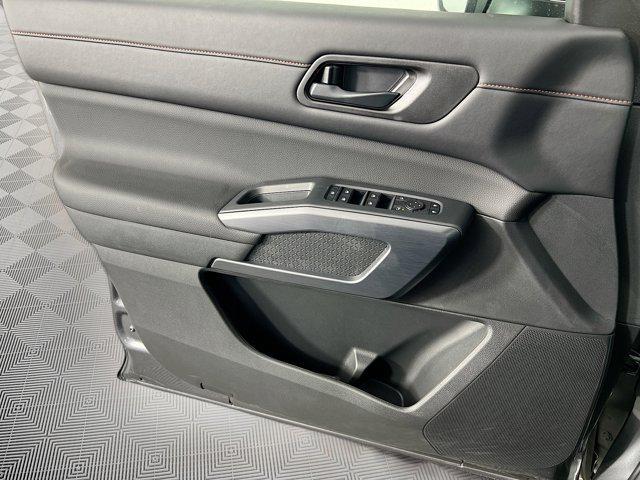 new 2025 Nissan Pathfinder car, priced at $42,944