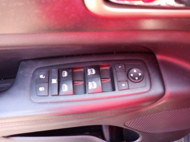 used 2017 Jeep Grand Cherokee car, priced at $15,530