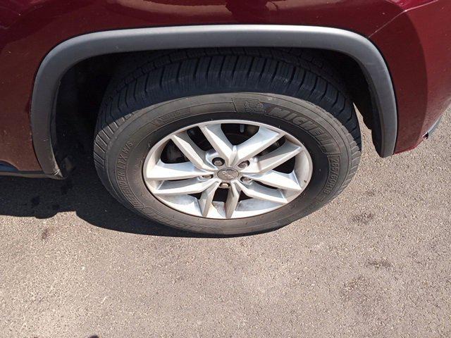 used 2017 Jeep Grand Cherokee car, priced at $15,530