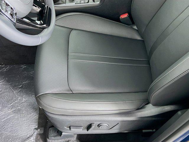 new 2025 Kia Sorento car, priced at $40,301