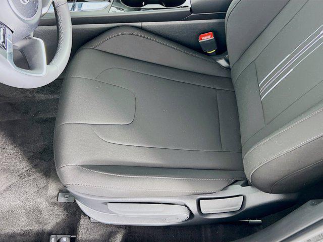 new 2025 Hyundai Elantra car, priced at $26,970