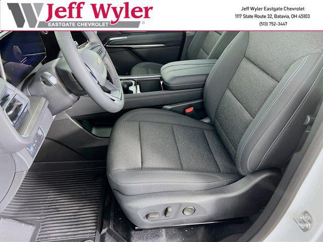 new 2026 Chevrolet Traverse car, priced at $44,640