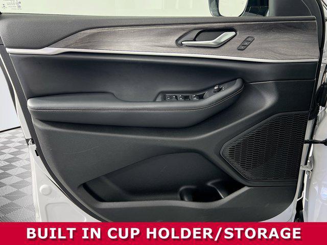 used 2023 Jeep Grand Cherokee car, priced at $27,896