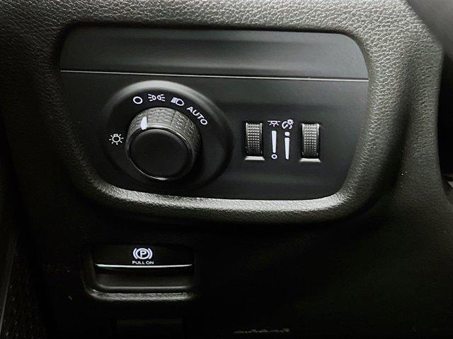 new 2025 Jeep Grand Cherokee car, priced at $41,208