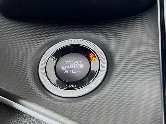 new 2025 Jeep Grand Cherokee car, priced at $41,208