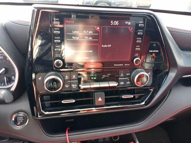 used 2022 Toyota Highlander car, priced at $38,963