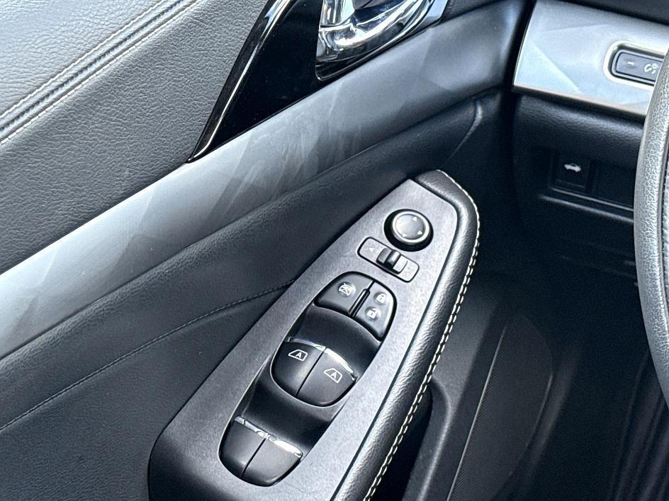 used 2023 Nissan Maxima car, priced at $25,742