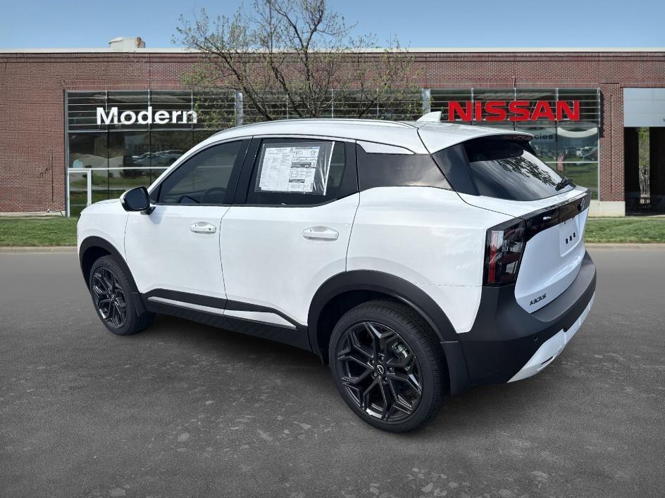new 2025 Nissan Kicks car, priced at $30,215