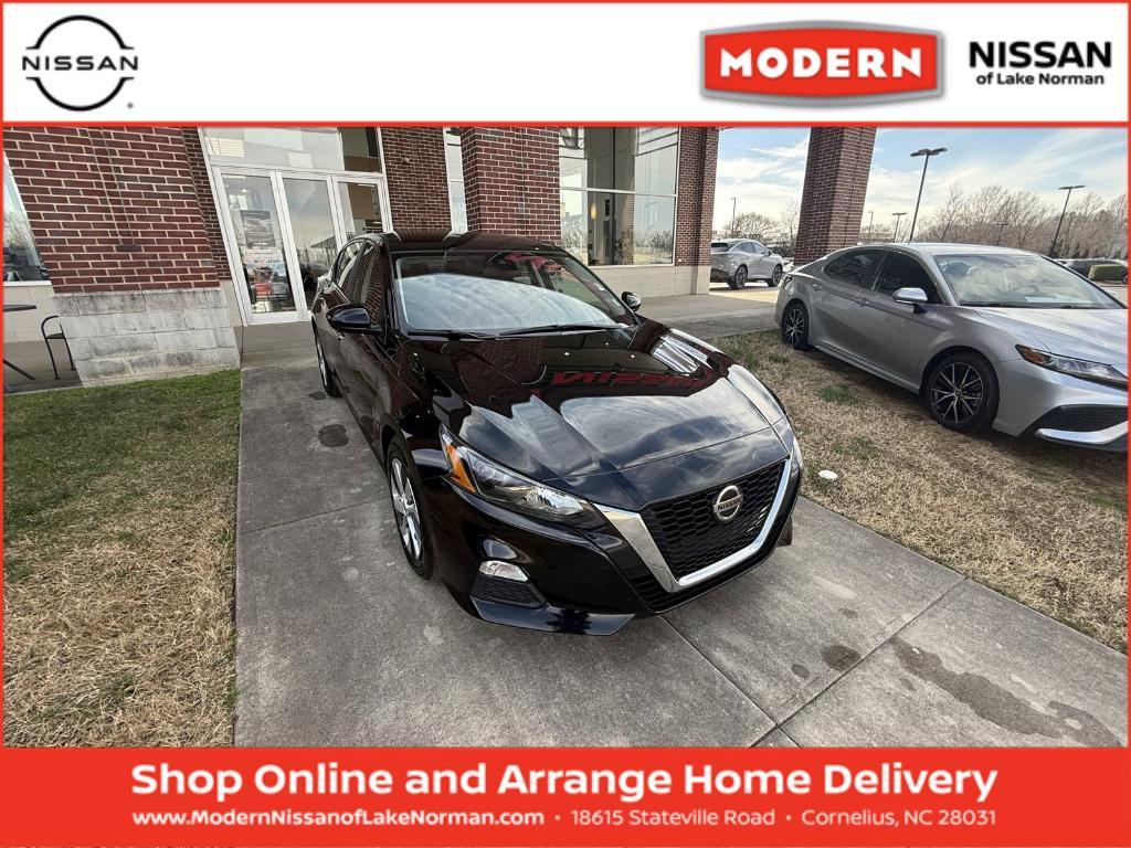 used 2022 Nissan Altima car, priced at $18,011