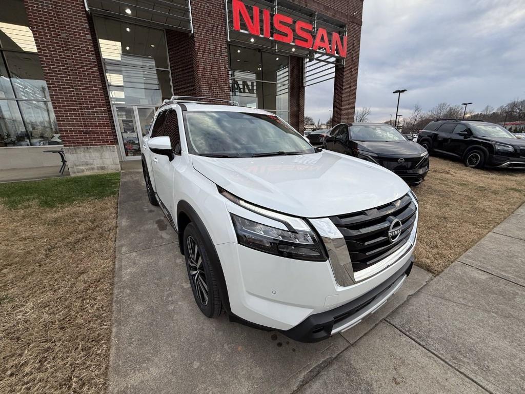 new 2025 Nissan Pathfinder car, priced at $51,190