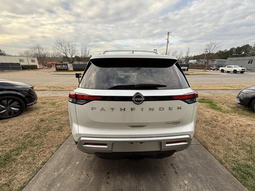 new 2025 Nissan Pathfinder car, priced at $51,190