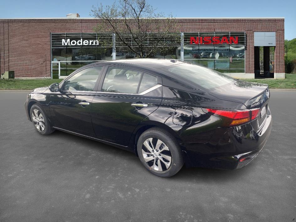 new 2025 Nissan Altima car, priced at $26,121