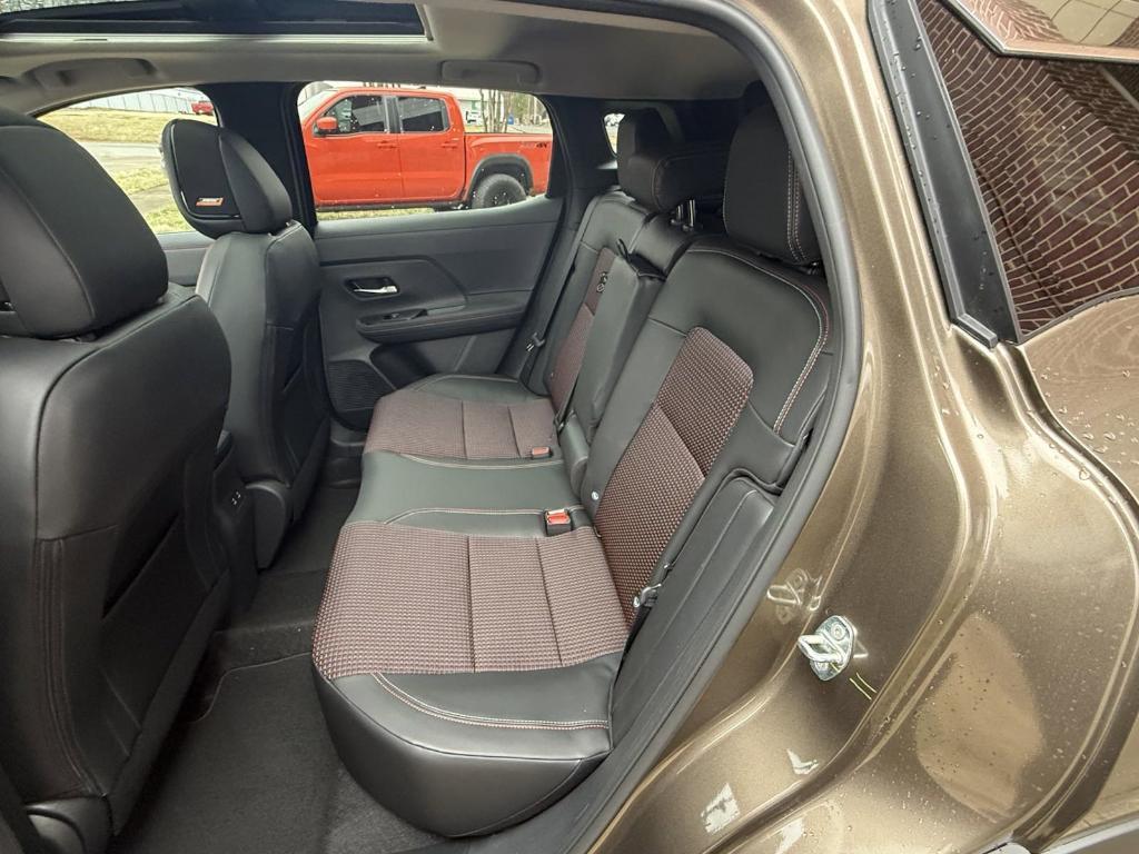 new 2025 Nissan Kicks car, priced at $29,975