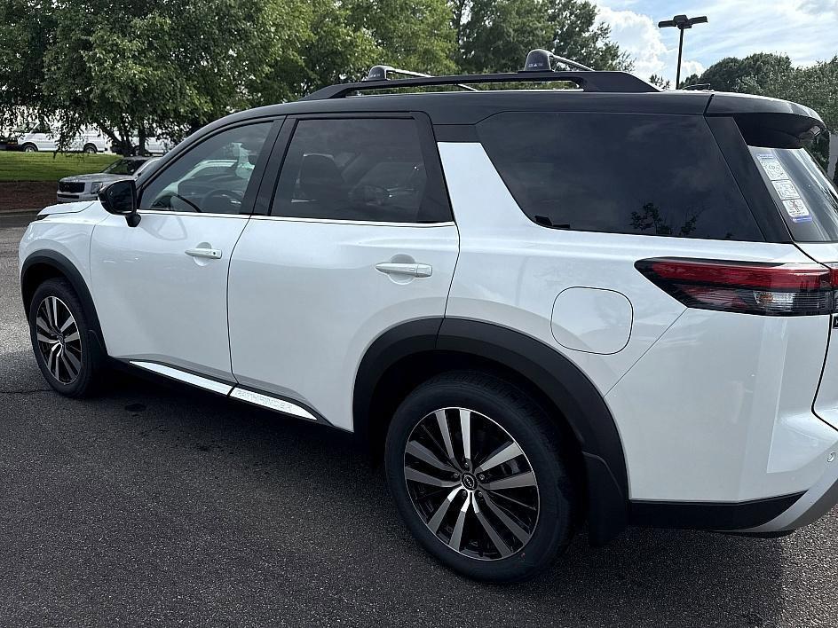 new 2025 Nissan Pathfinder car, priced at $48,209