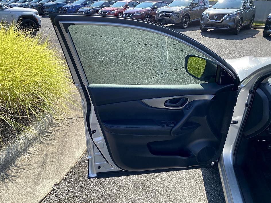 used 2021 Nissan Rogue Sport car, priced at $17,892