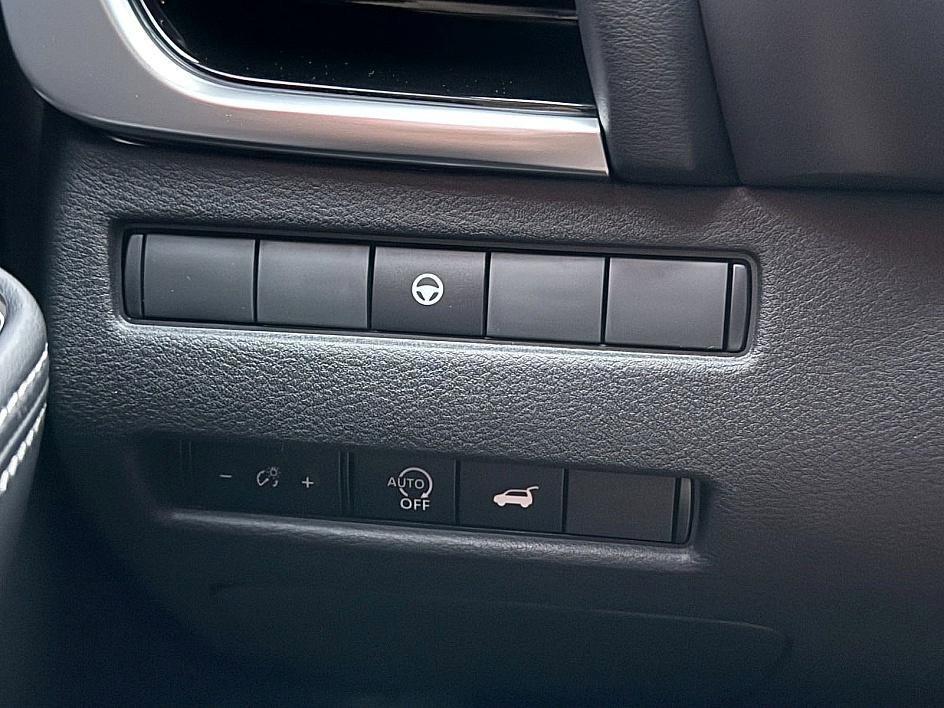 new 2025 Nissan Rogue car, priced at $35,725