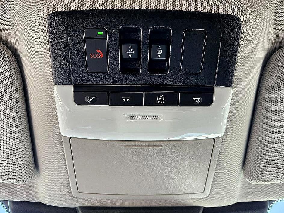 new 2025 Nissan Pathfinder car, priced at $43,656