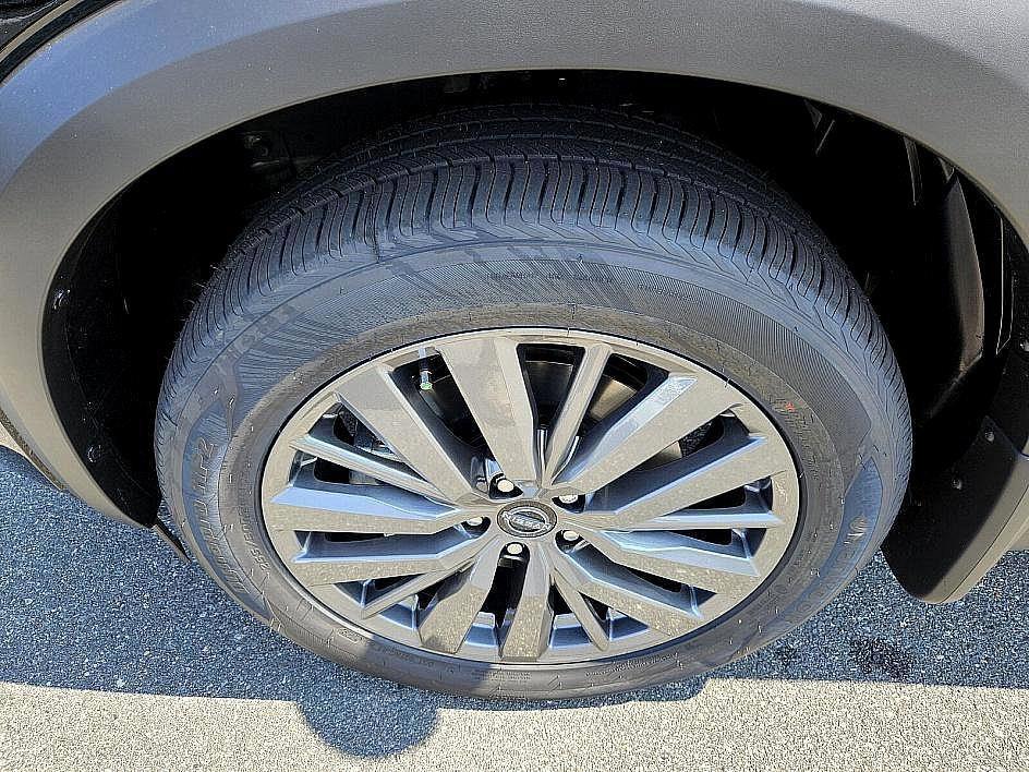 new 2025 Nissan Pathfinder car, priced at $43,656