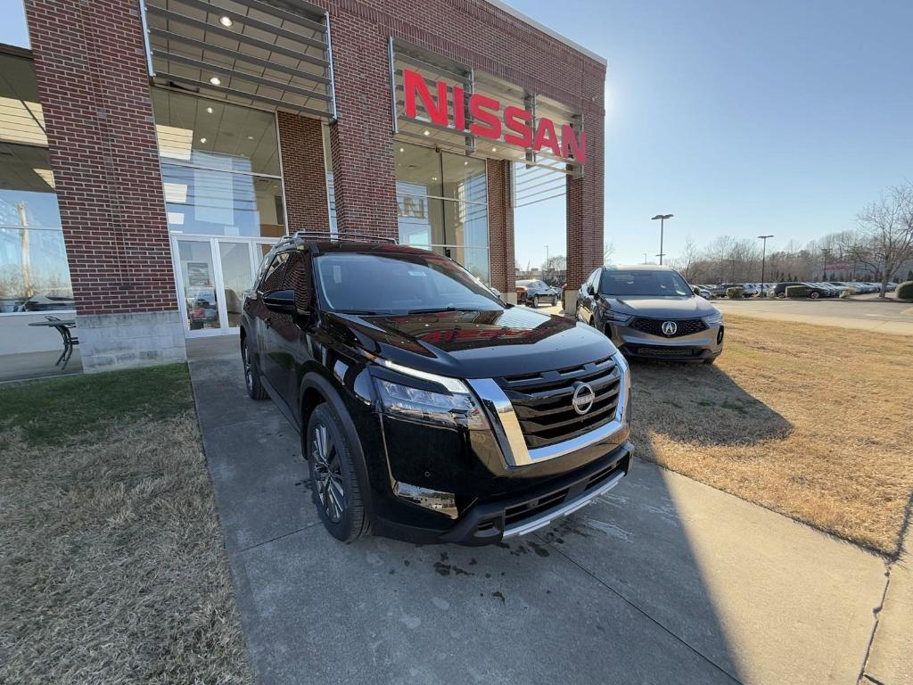 new 2025 Nissan Pathfinder car, priced at $44,940