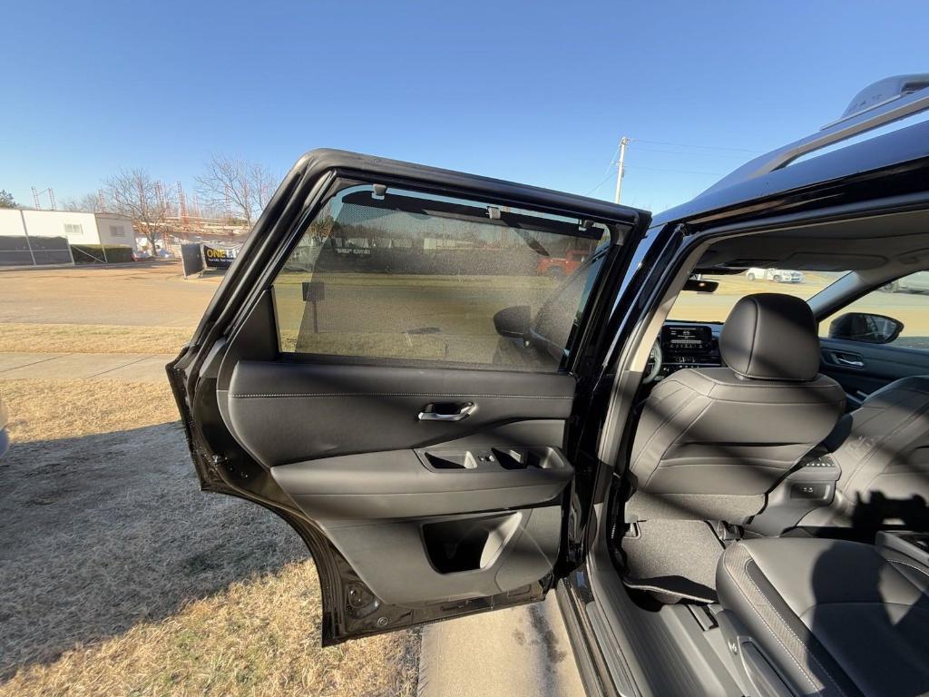 new 2025 Nissan Pathfinder car, priced at $44,940