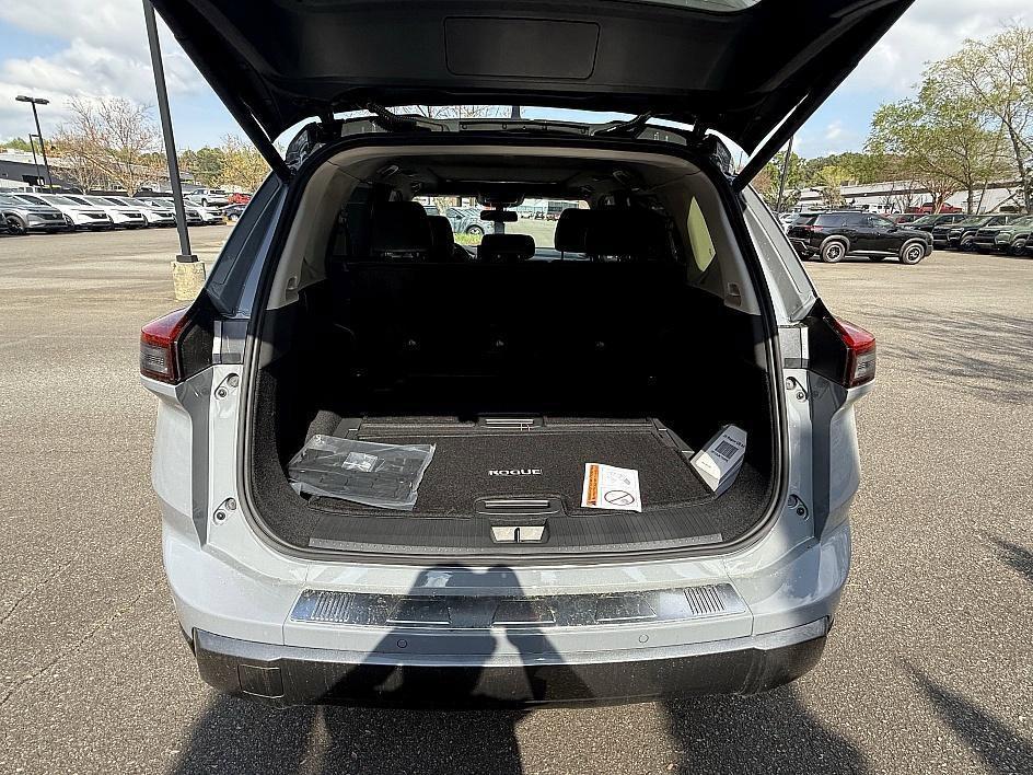 new 2025 Nissan Rogue car, priced at $37,465
