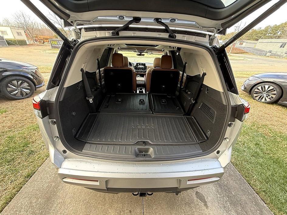 new 2025 Nissan Pathfinder car, priced at $49,735