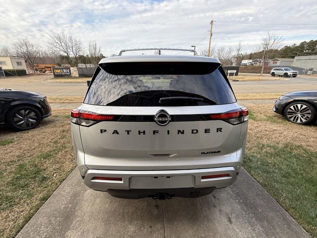 new 2025 Nissan Pathfinder car, priced at $50,985