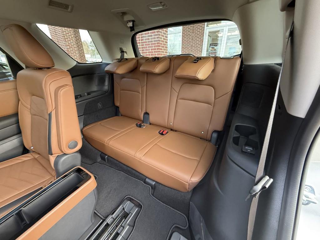 new 2025 Nissan Pathfinder car, priced at $49,485