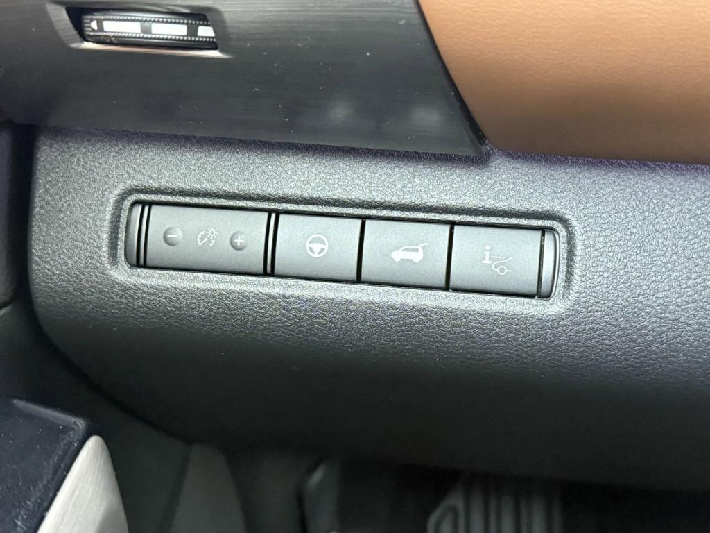 new 2025 Nissan Pathfinder car, priced at $49,485
