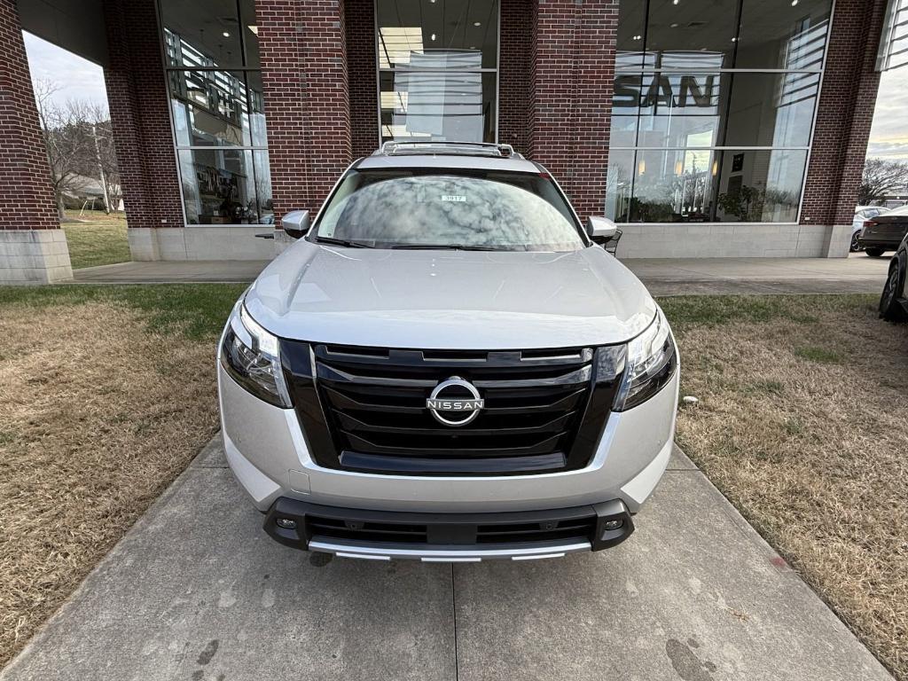 new 2025 Nissan Pathfinder car, priced at $49,485