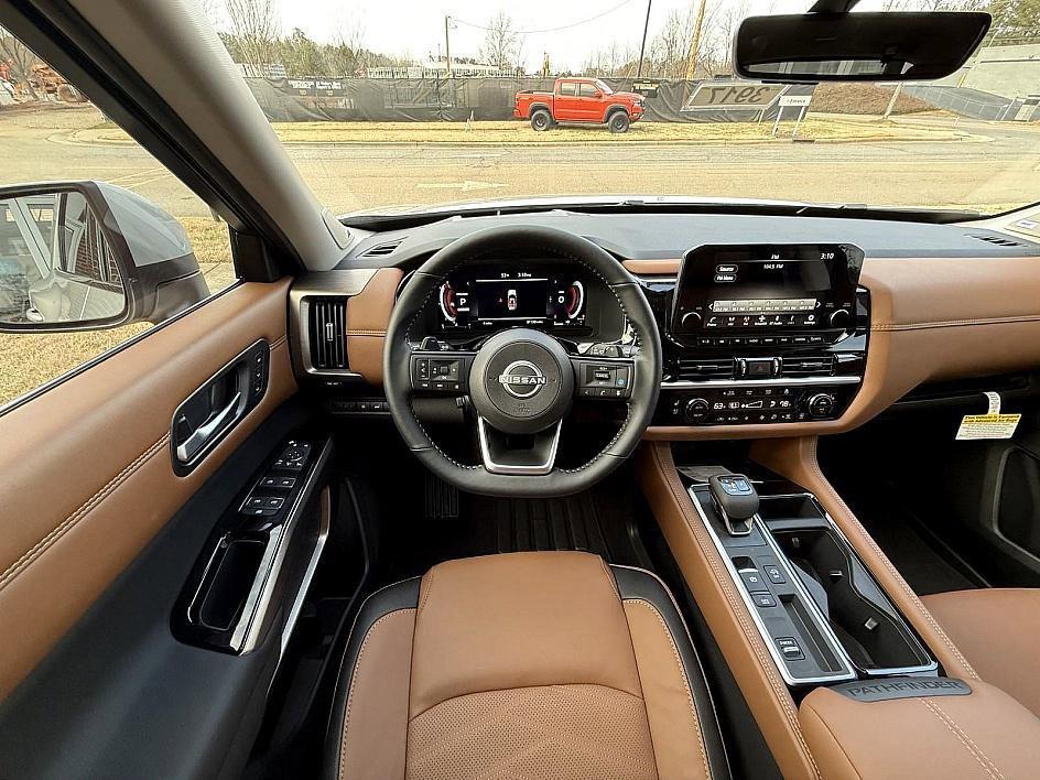 new 2025 Nissan Pathfinder car, priced at $49,735