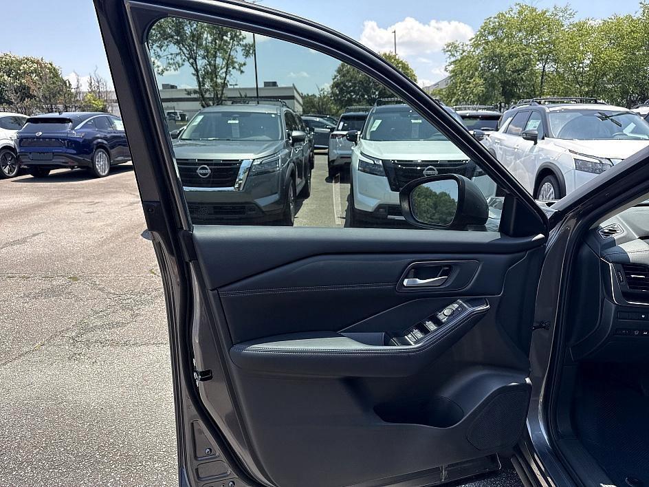 new 2025 Nissan Rogue car, priced at $30,532