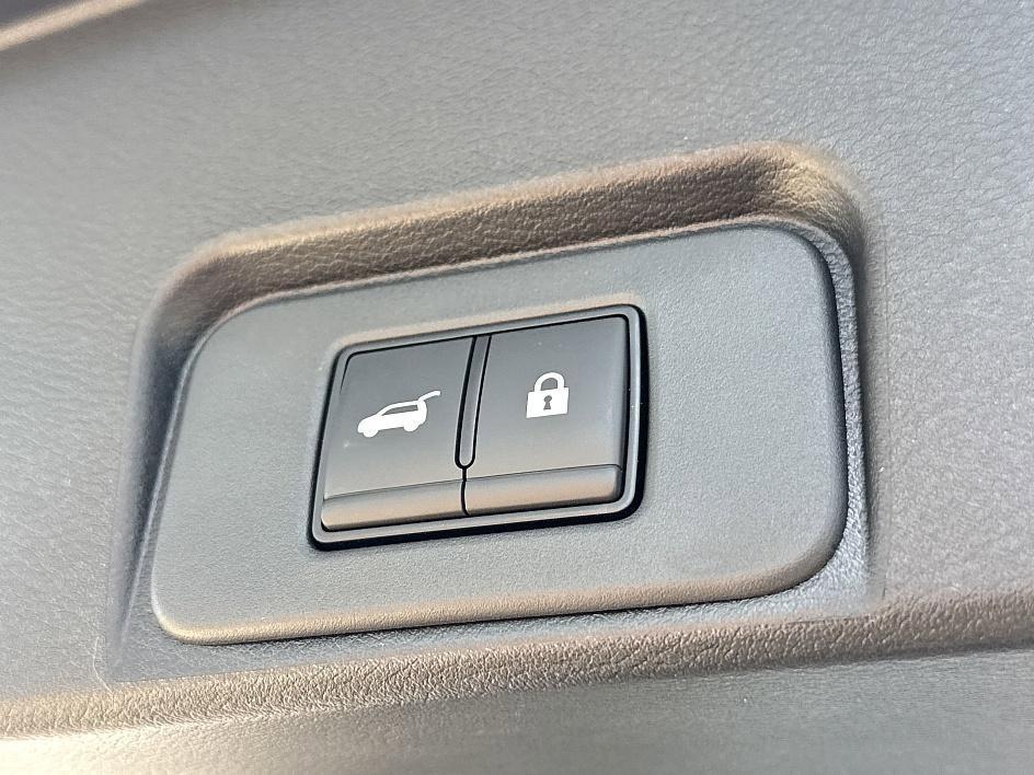 new 2025 Nissan Rogue car, priced at $30,532