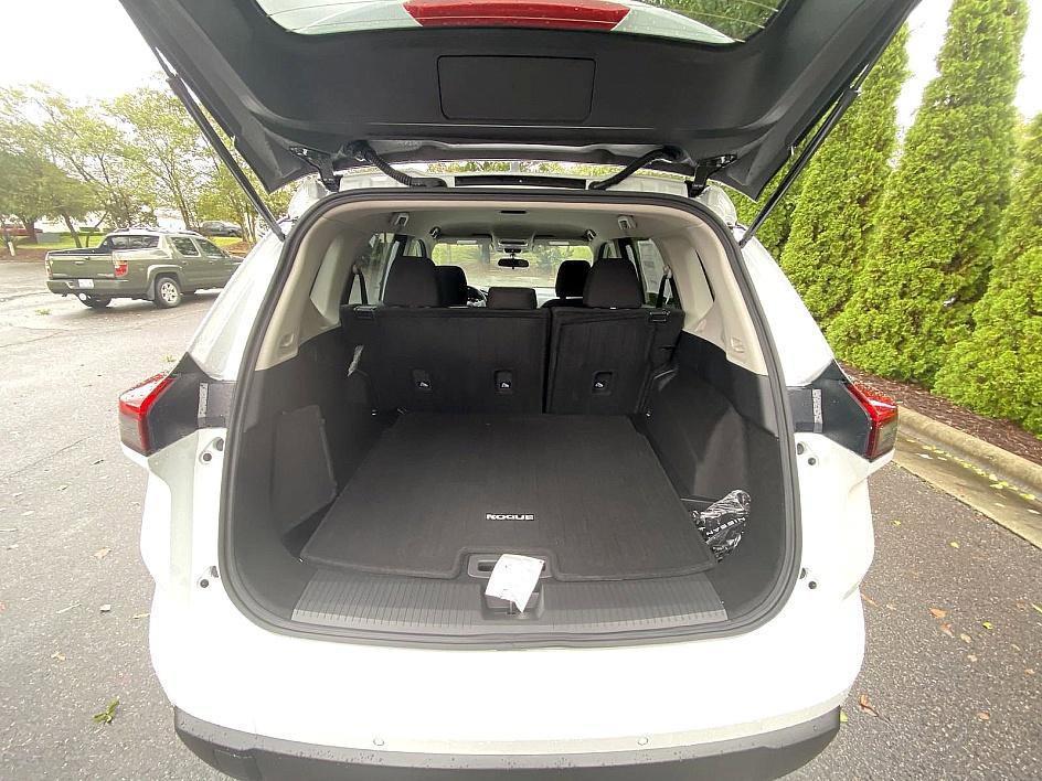 new 2025 Nissan Rogue car, priced at $29,500