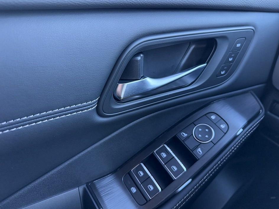 new 2025 Nissan Rogue car, priced at $39,900
