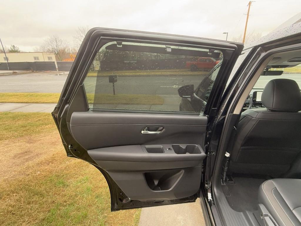 new 2025 Nissan Pathfinder car, priced at $43,860