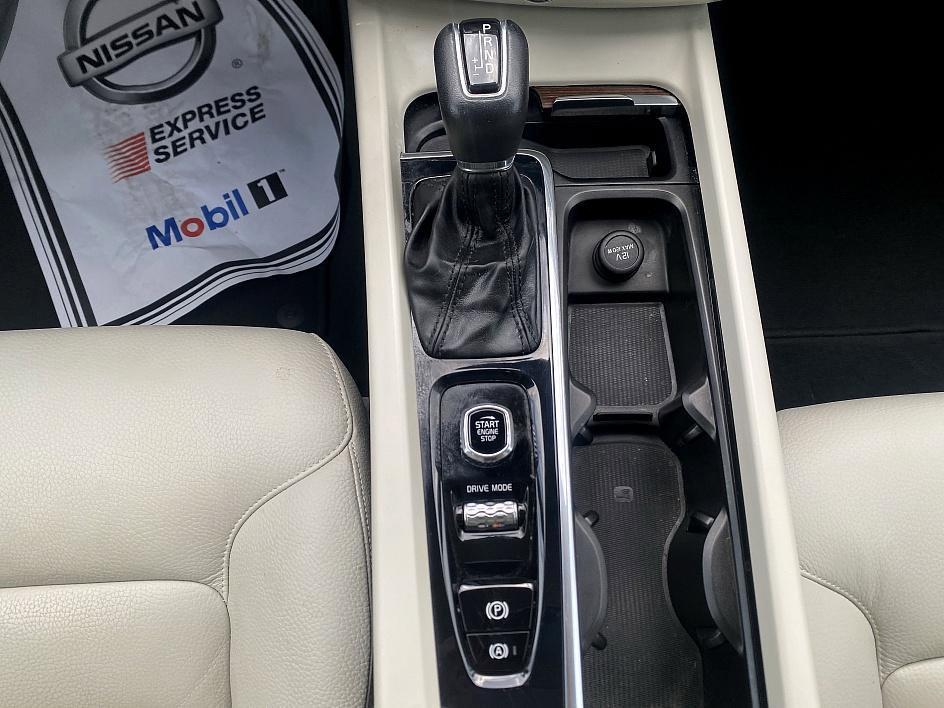 used 2021 Volvo XC60 car, priced at $24,992