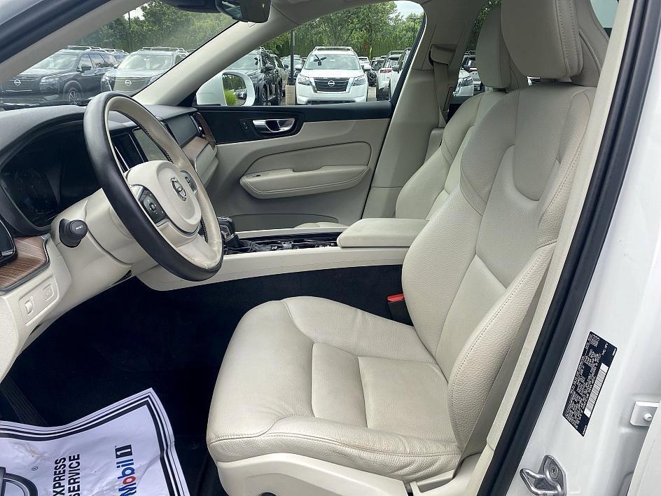 used 2021 Volvo XC60 car, priced at $24,992