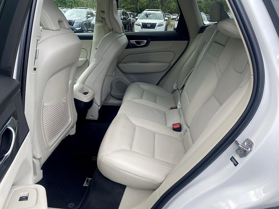 used 2021 Volvo XC60 car, priced at $24,992