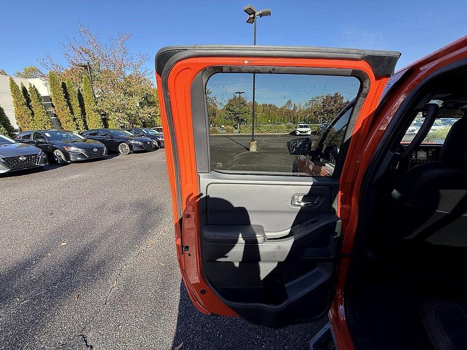new 2025 Nissan Frontier car, priced at $52,556